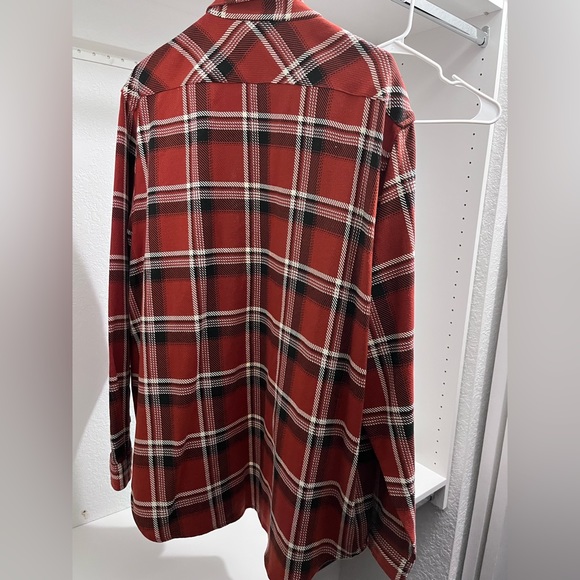 Button down - Picture 2 of 2